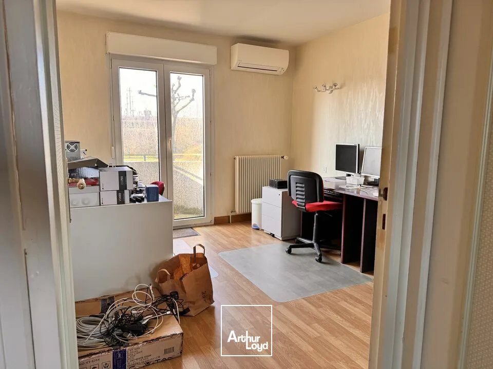 TOURES EST MONTLOUIS - A VENDRE BÄTIMENT DE 792 M² - IDEAL OCCUPANT INVESTISSEUR