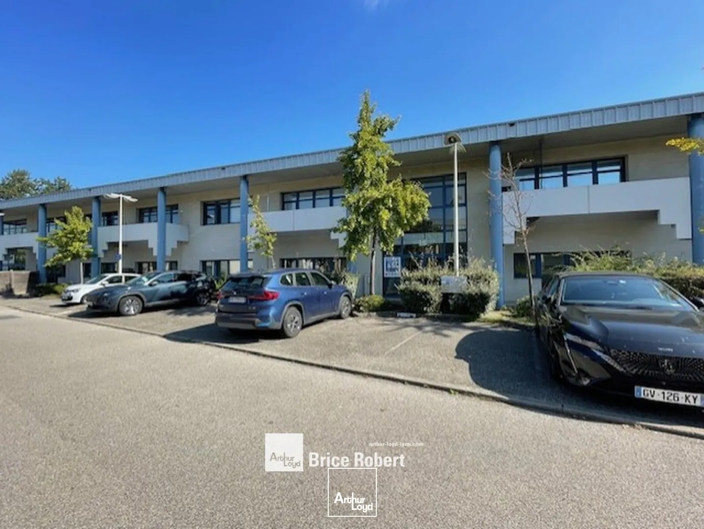 A louer - ACTIVILLAGE - Bureaux lumineux - Bron