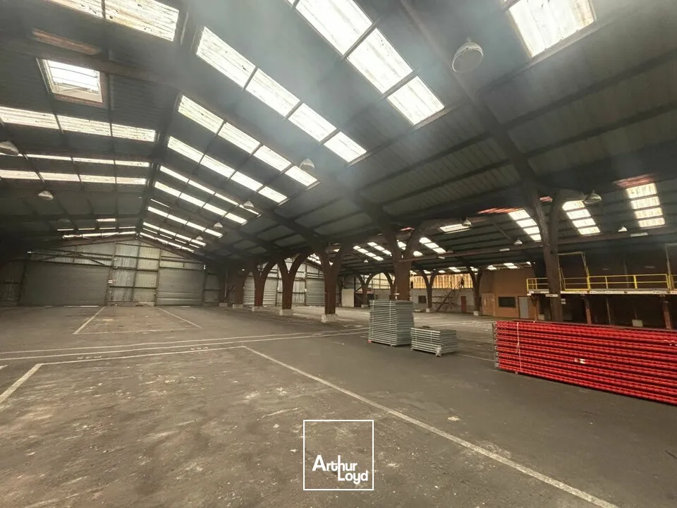 BÂTIMENT D'ACTIVITÉ À VENDRE  EMPLACEMENT STRATEGIQUE A FORT PASSAGE  2x2 VOIES LA ROCHE-SUR-YON / BOURNEZEAU (RD 948)