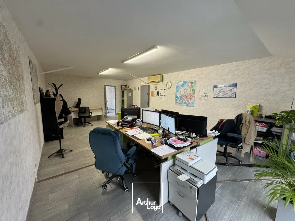 TOURS SUD JOUE - BUREAUX A LOUER 54 M² FACILITE DE STATIONNEMENT - PROXIMITE A10