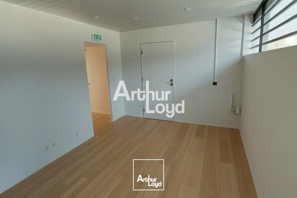 A LOUER Local d'activités / Dépôt