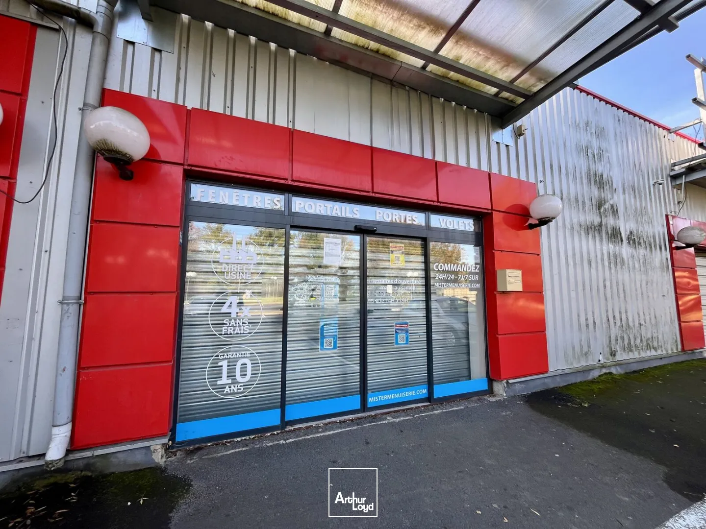A LOUER LOCAUX COMMERCIAUX DE 330 M2 NOGENT-SUR-OISE
