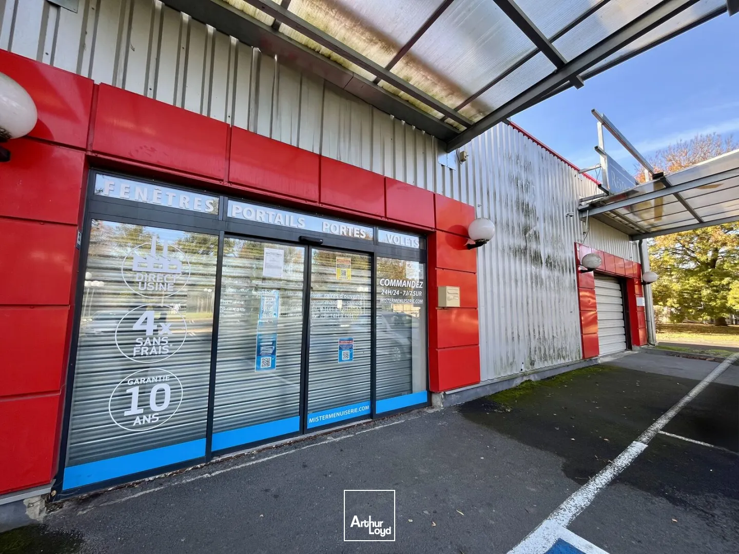 A LOUER LOCAUX COMMERCIAUX DE 330 M2 NOGENT-SUR-OISE