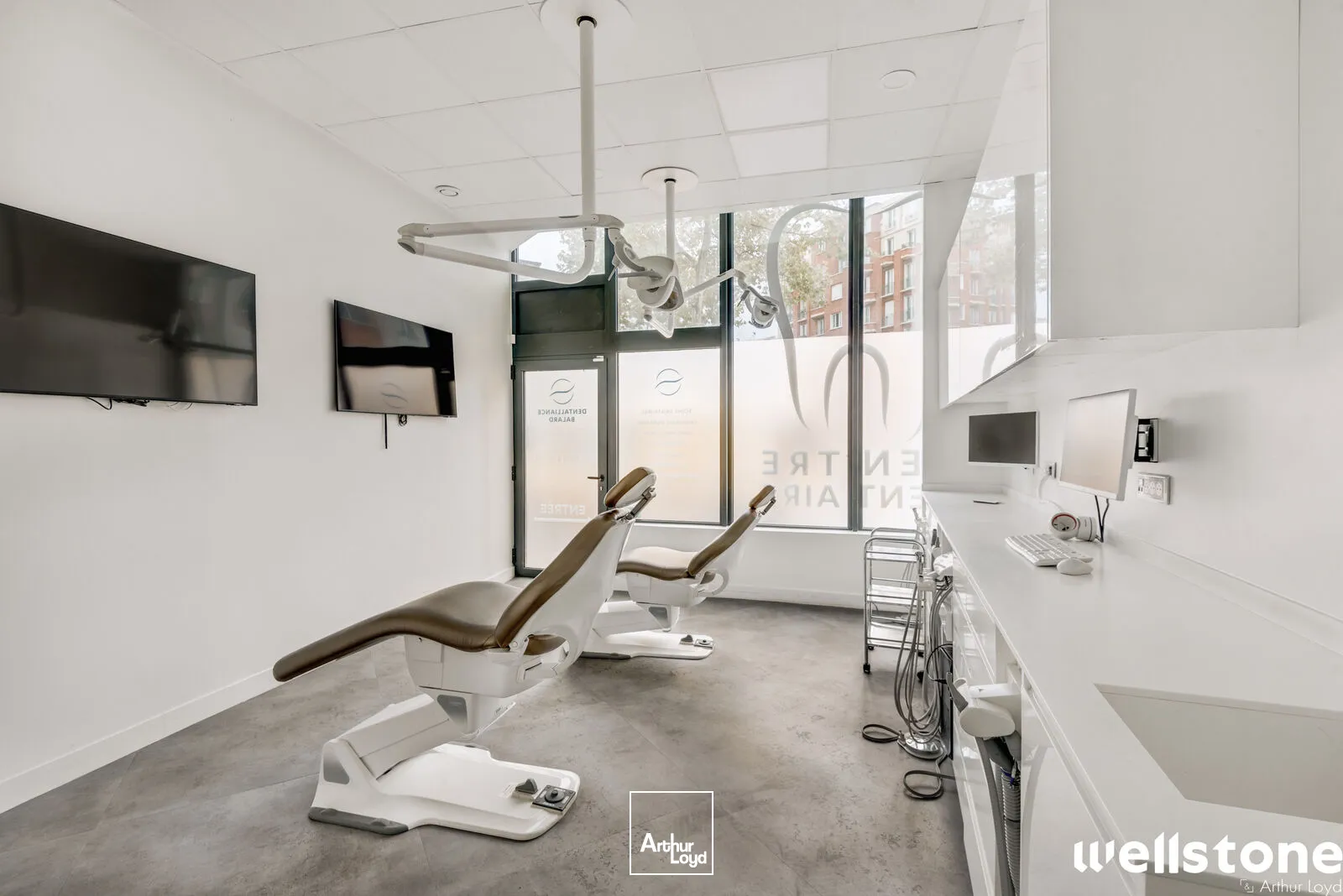 Bureaux à vendre ou à louer à PARIS 75015