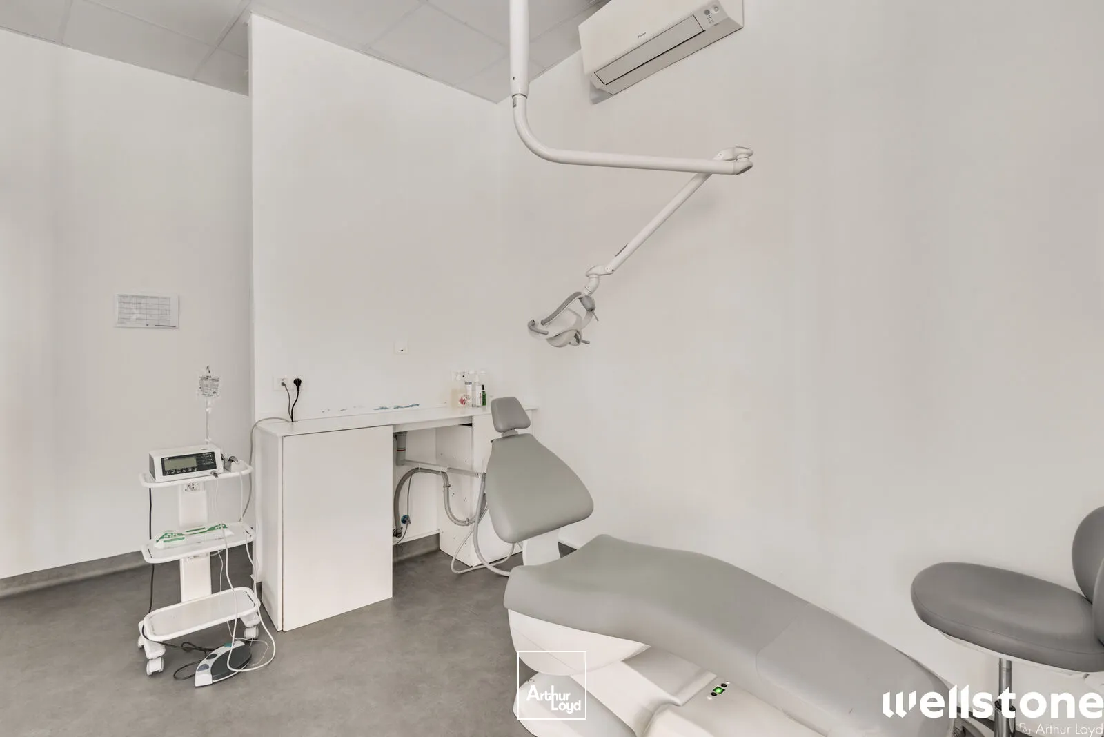 Bureaux à vendre ou à louer à PARIS 75015