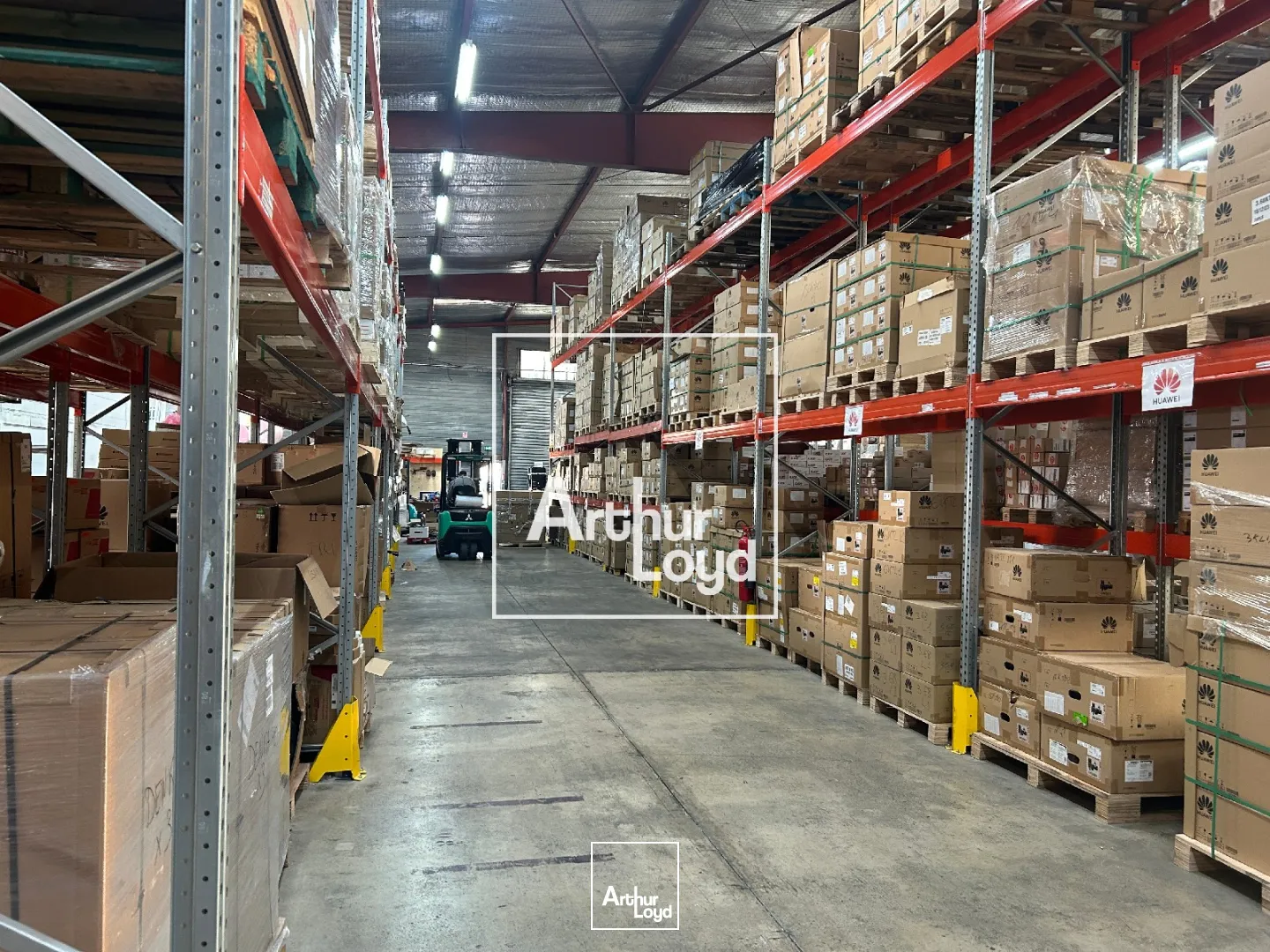 Entrepôt logistique et bureaux à louer dans la zone d'activité économique du CAPISCOL à Béziers