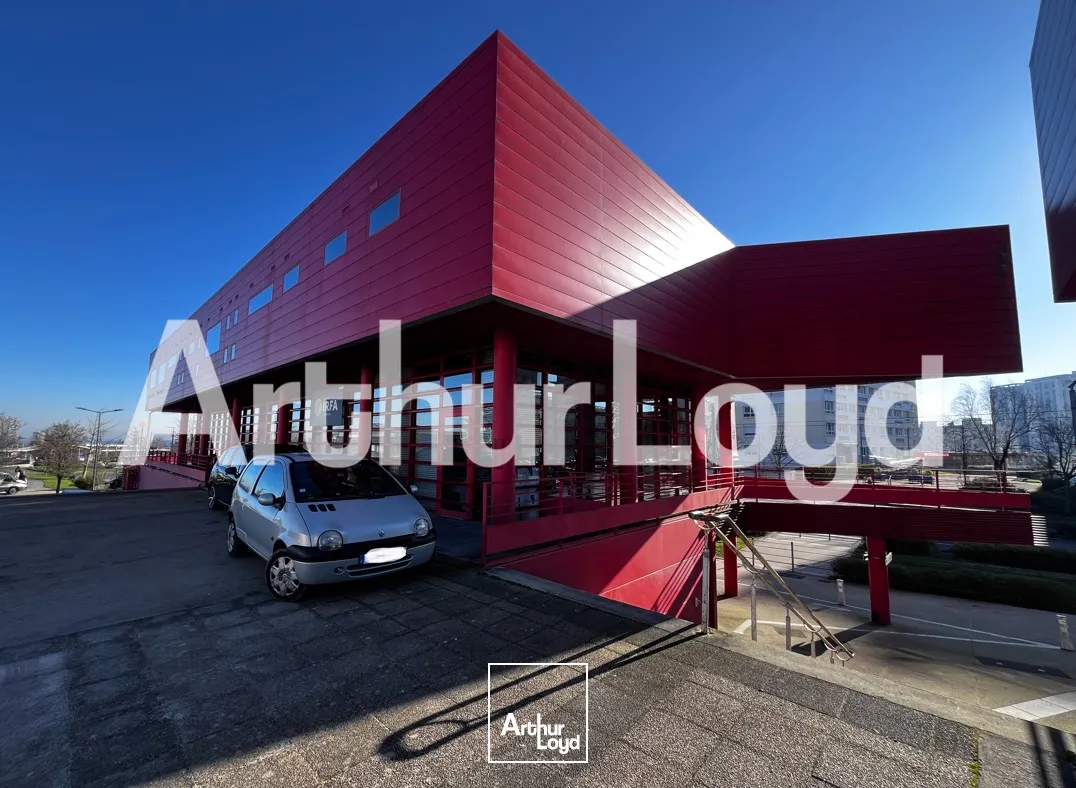 À LOUER - Plateau de bureaux aménagés et cloisonnés - 510 m²