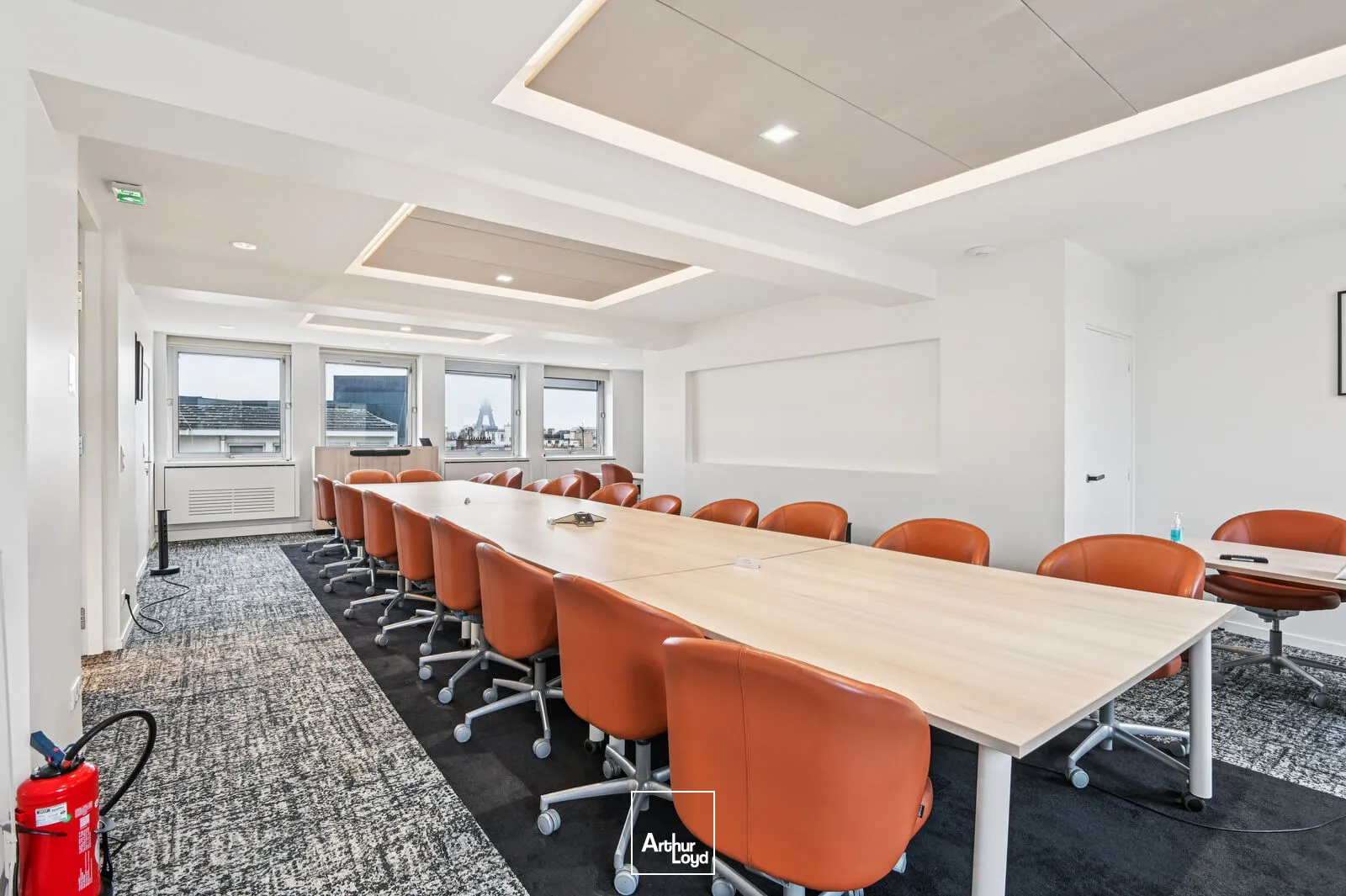 Bureaux à vendre Paris 8 é étage élevé avec vues exceptionnelles - QCA