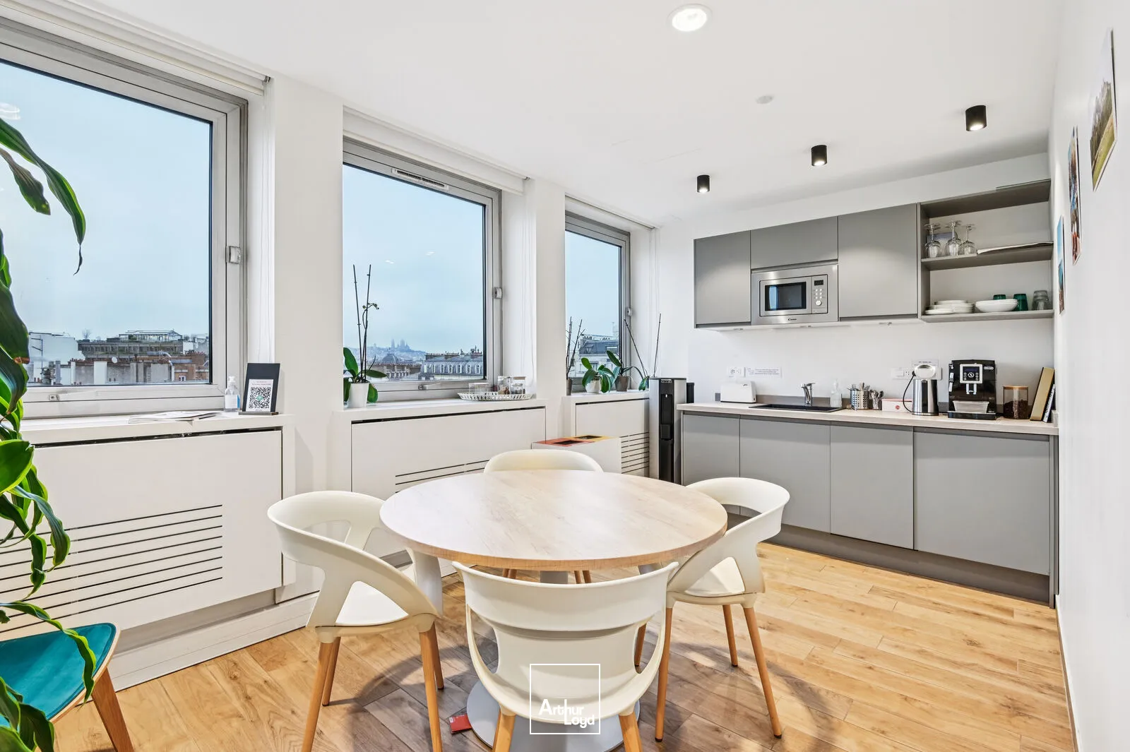 Bureaux à vendre Paris 8 é étage élevé avec vues exceptionnelles - QCA