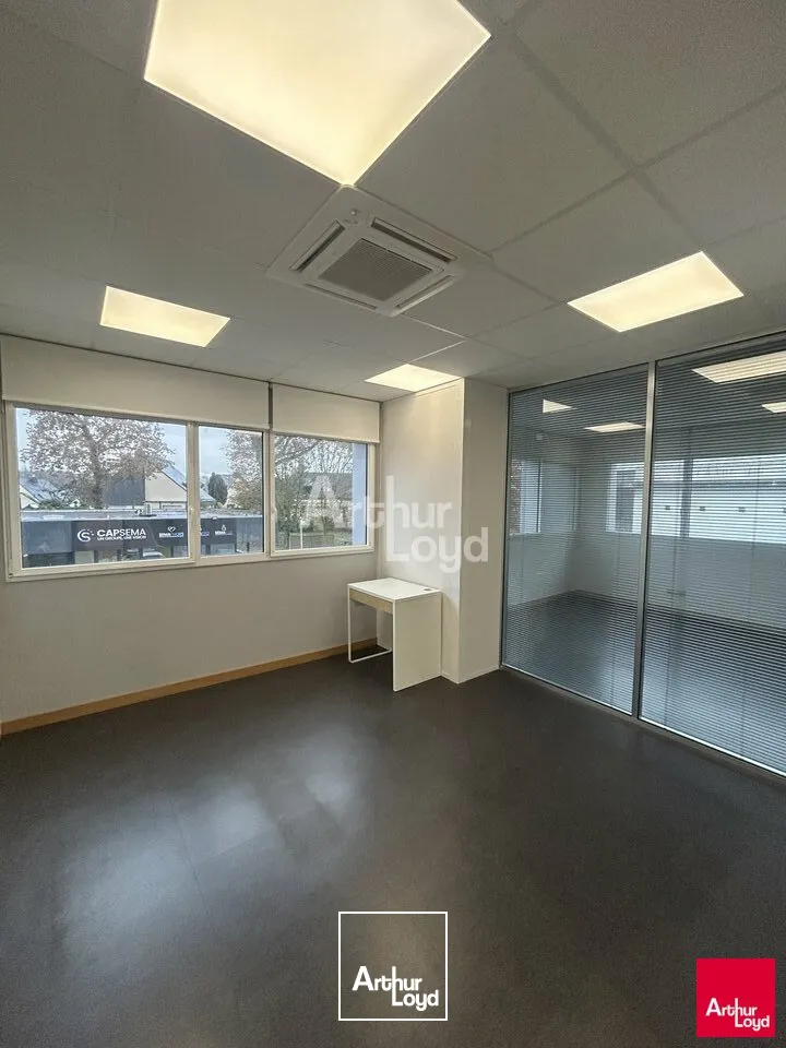 SAINT GREGOIRE - BUREAUX A LOUER - 278 M²