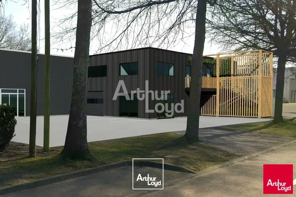 ECOPOLE SUD EST - CELLULE D'ACTIVITE REFAITE A NEUF - 315m² A LOUER