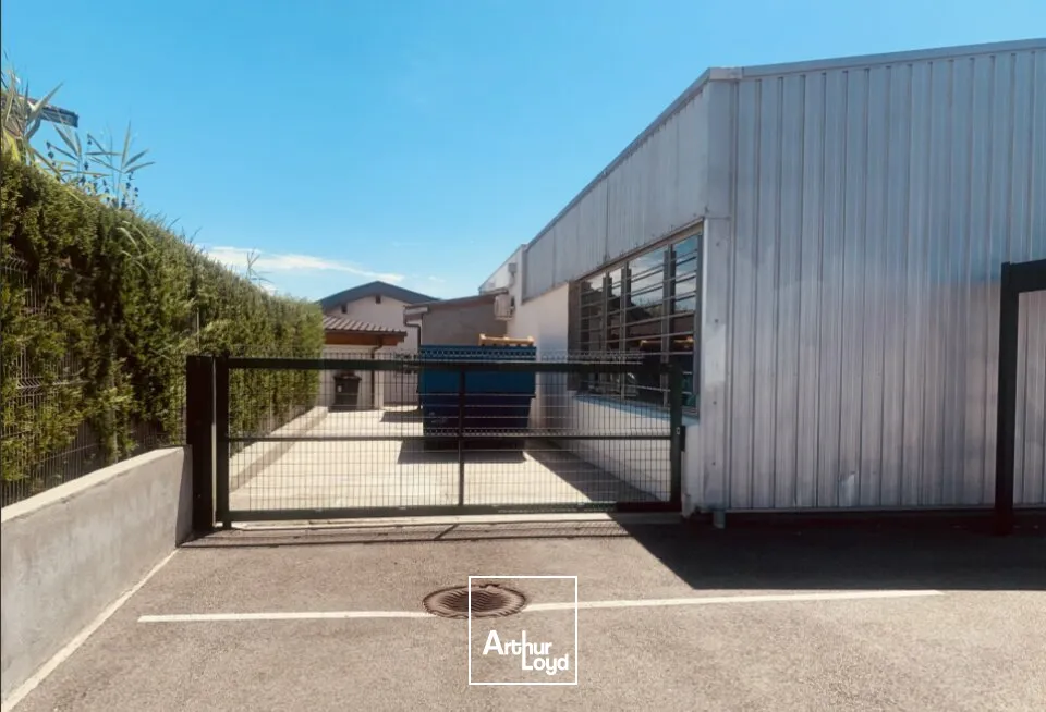 A LOUER LOCAL D ACTIVITE ZA PRINGY/ARGONAY