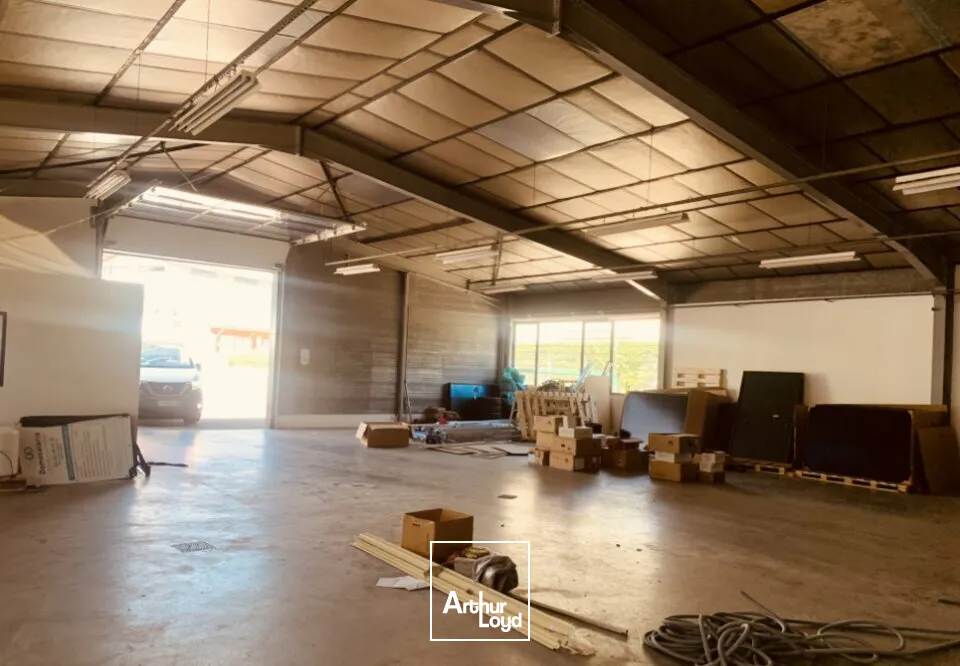 A LOUER LOCAL D ACTIVITE ZA PRINGY/ARGONAY