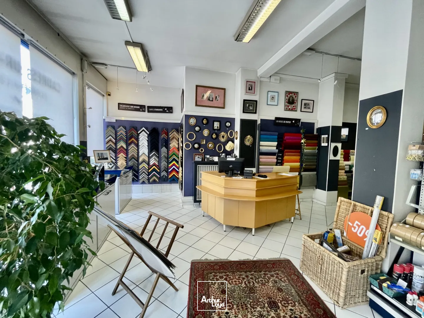 Locaux commerciaux à louer à ROUEN 76000