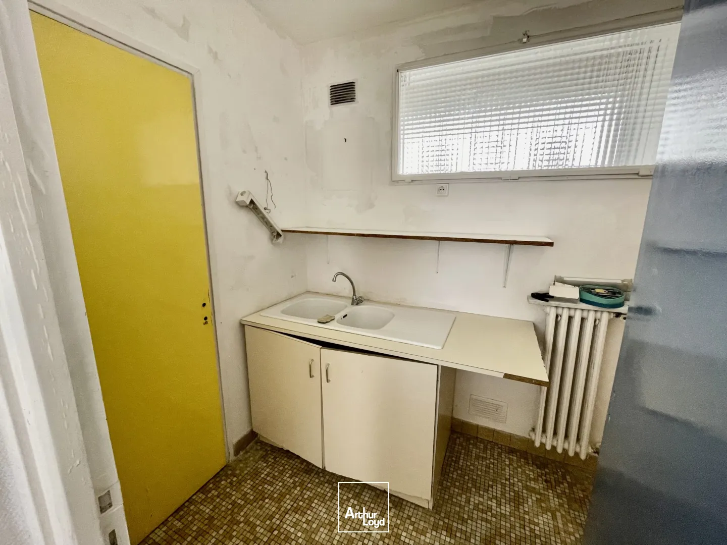 Locaux commerciaux à louer à ROUEN 76000