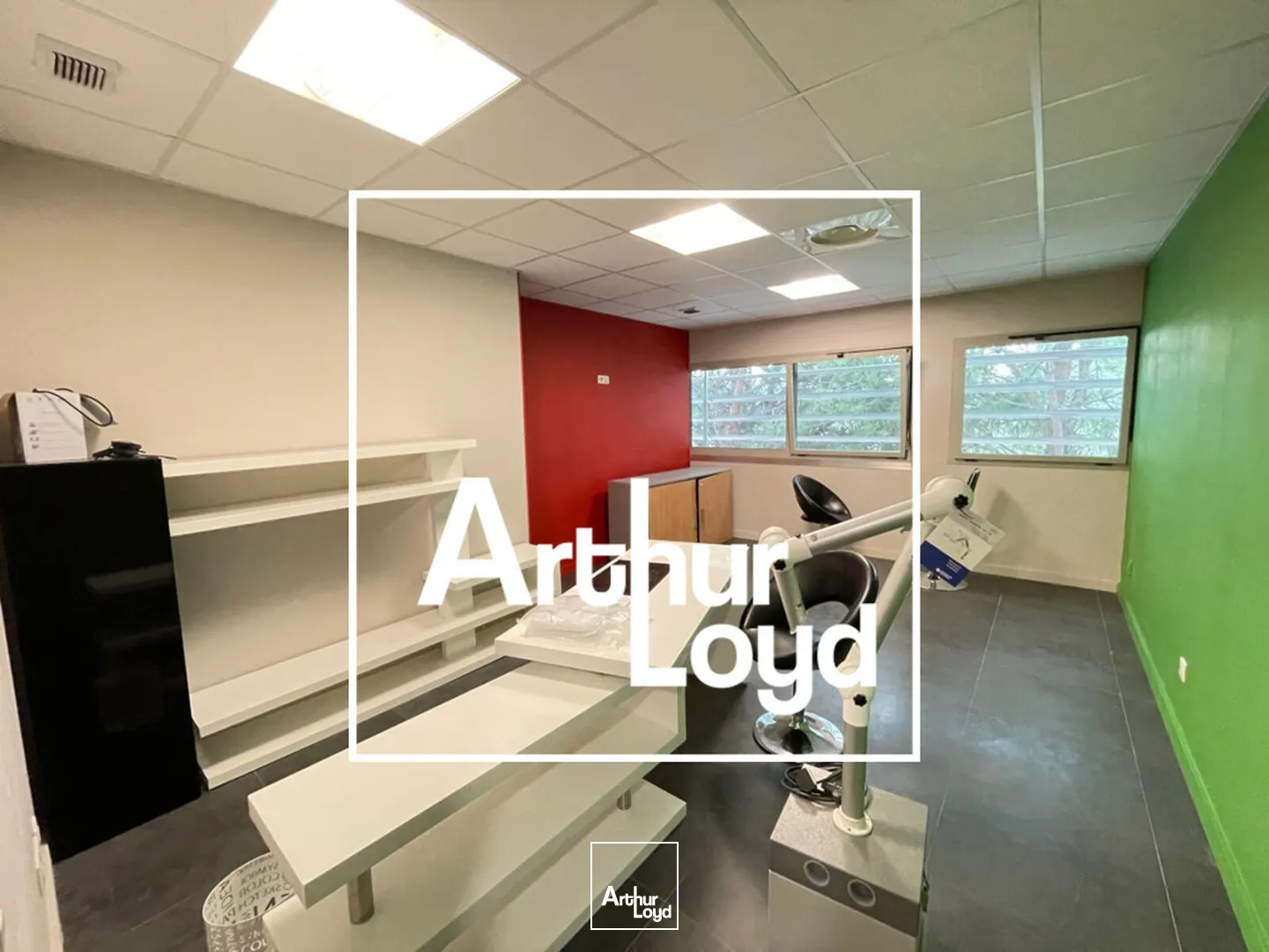 Bureaux à louer à Montpellier avec parking privatif et accès tramway