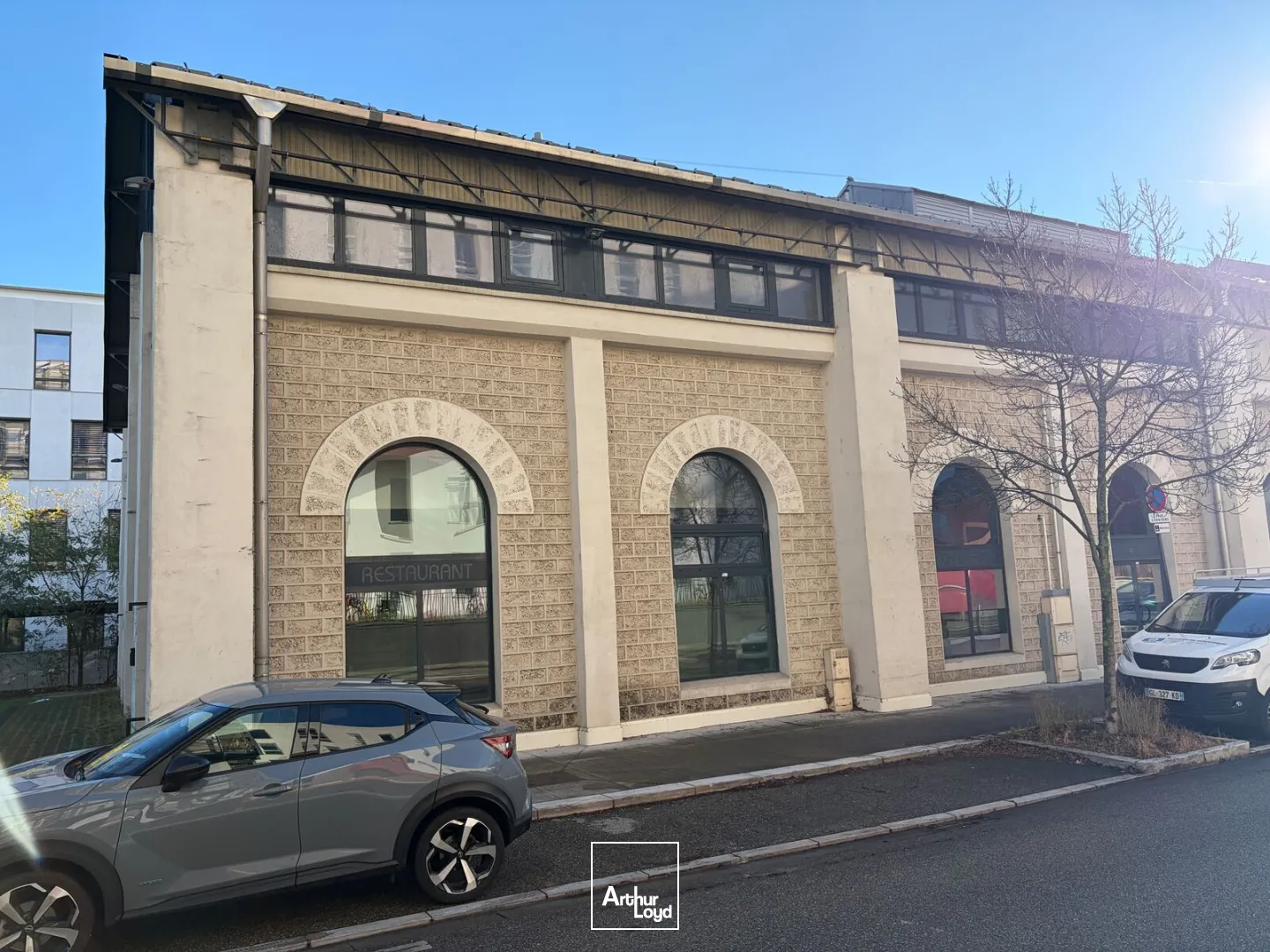 A VENDRE BUREAUX DE 805M² A BOUCHAYER VIALLET GRENOBLE