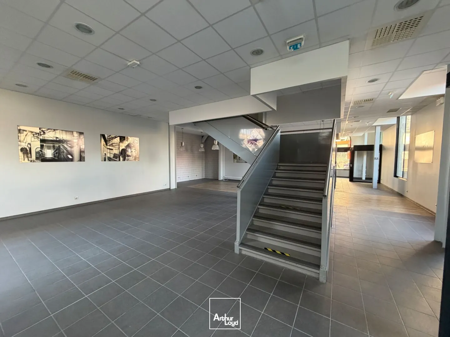 A VENDRE BUREAUX DE 805M² A BOUCHAYER VIALLET GRENOBLE