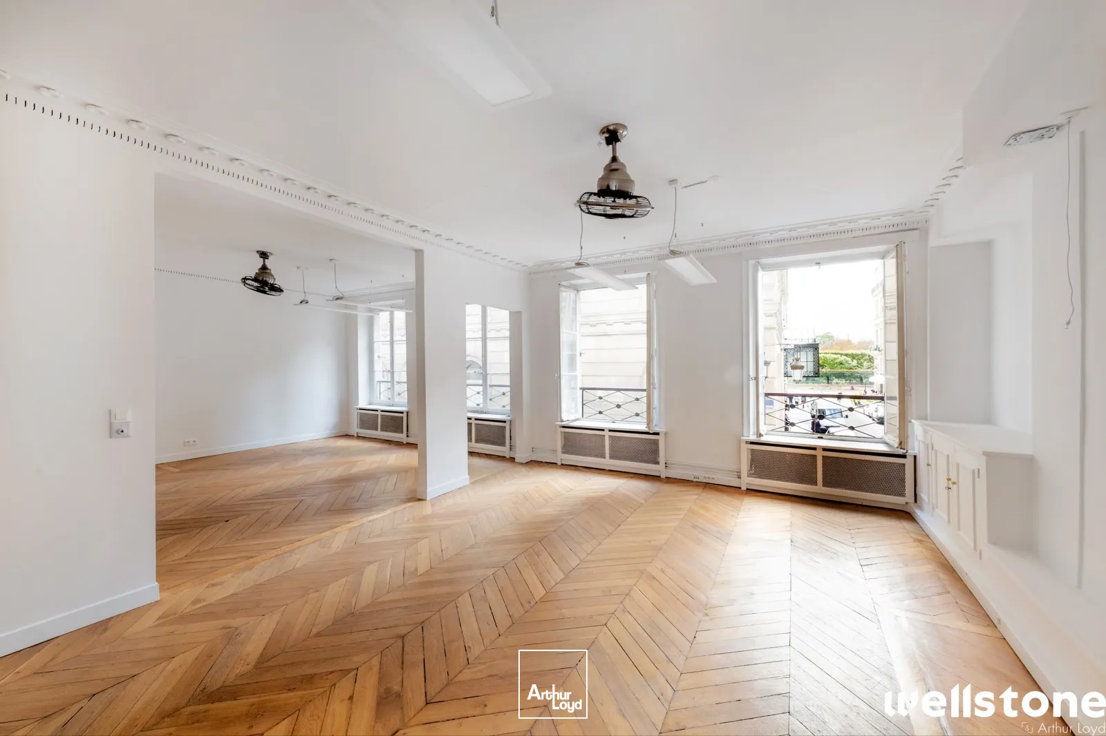 Bureaux à louer à PARIS 75001