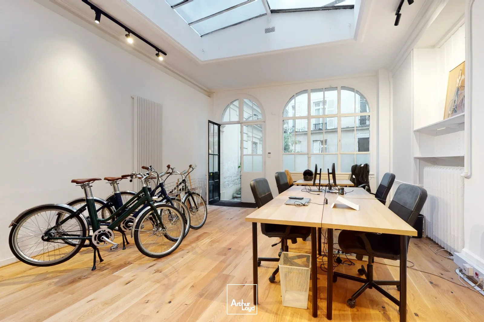 Bureaux à louer à PARIS 75017