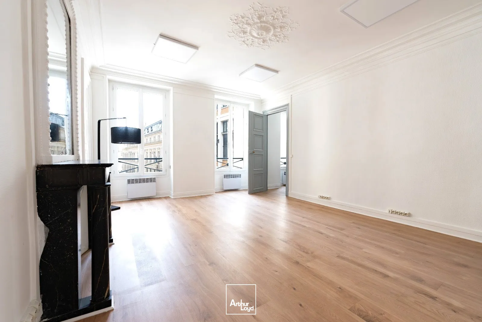 Bureaux à louer à PARIS 75009