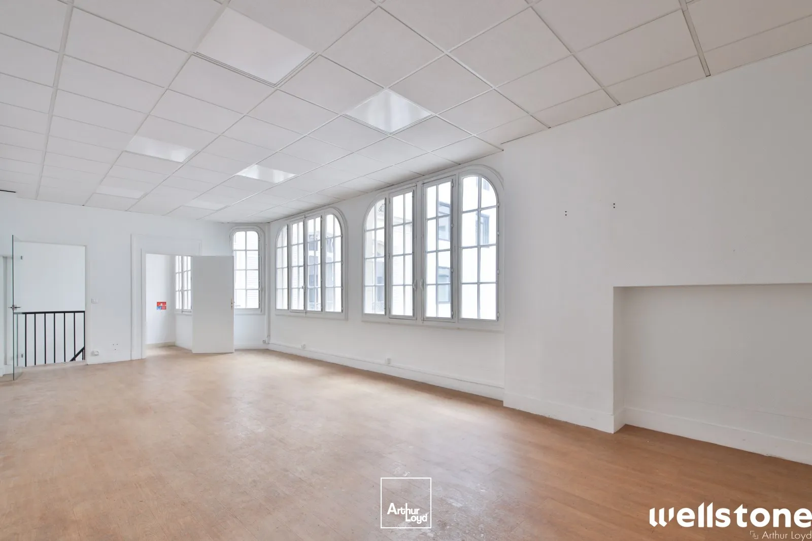 Bureaux à louer à PARIS 75008