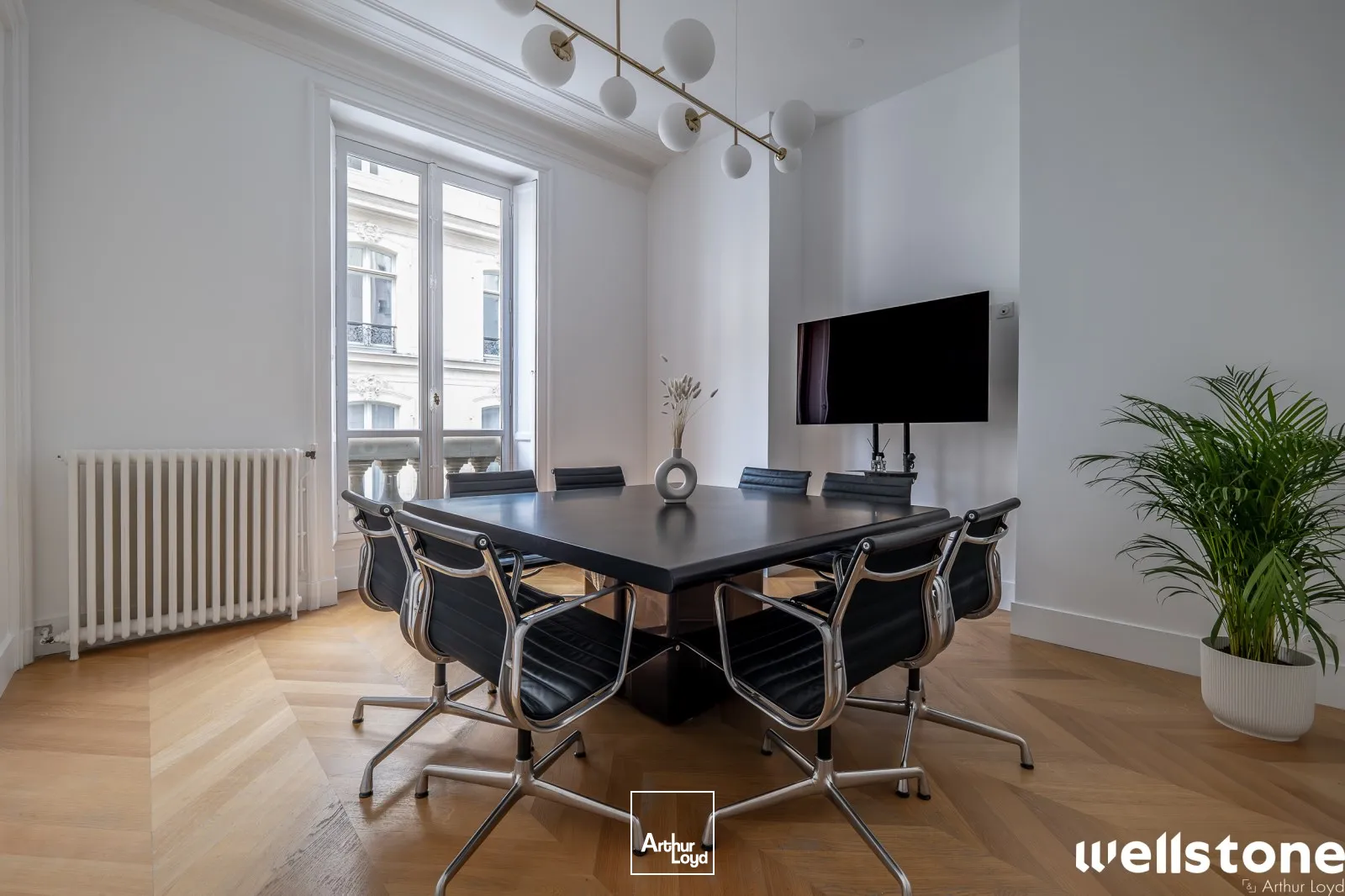 Bureaux à louer à PARIS 75008