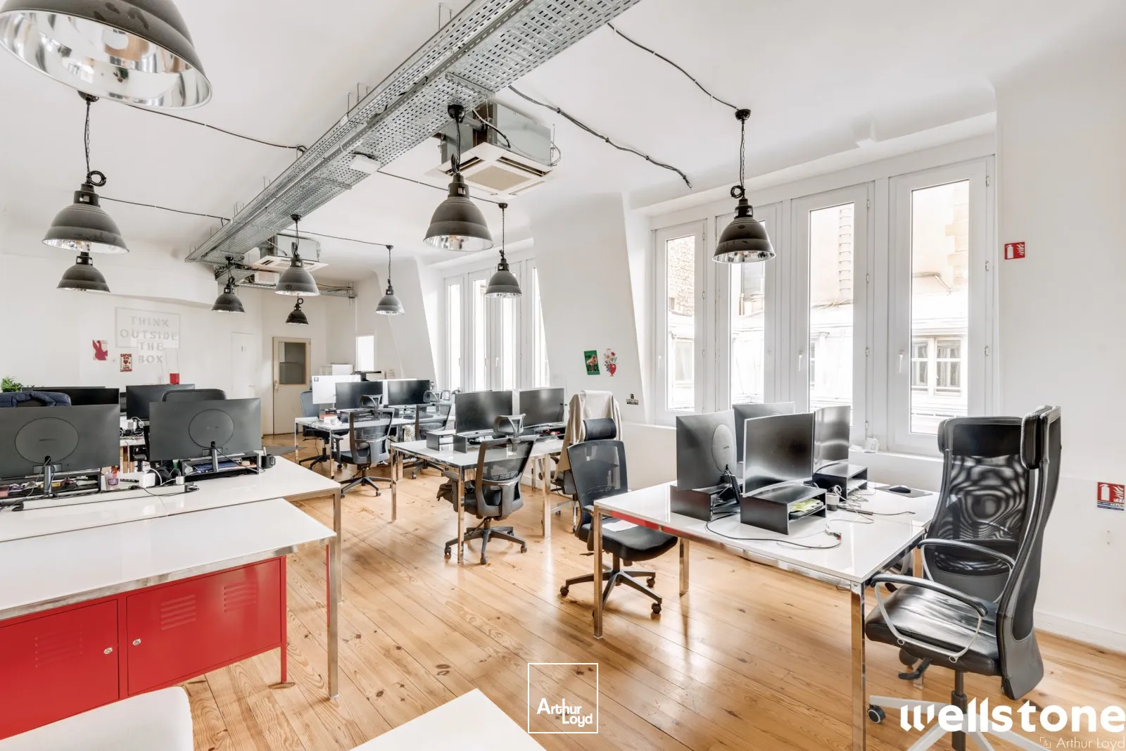 Bureaux à louer à PARIS 75008