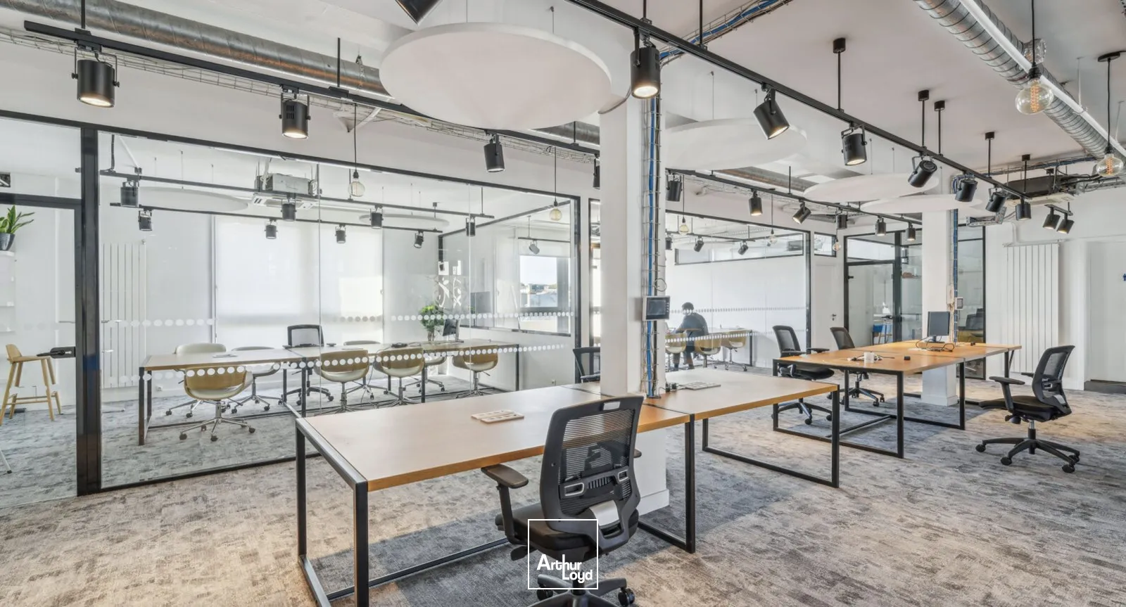 Bureaux à louer à PARIS 75017