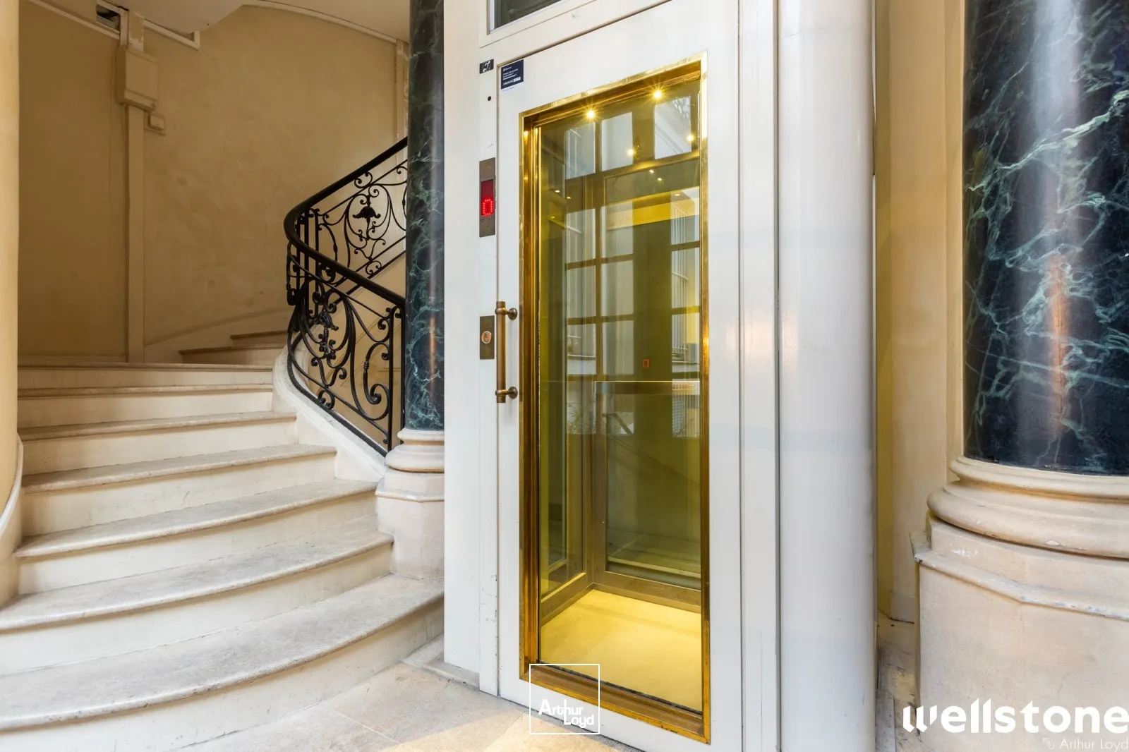 Bureaux à louer à PARIS 75002