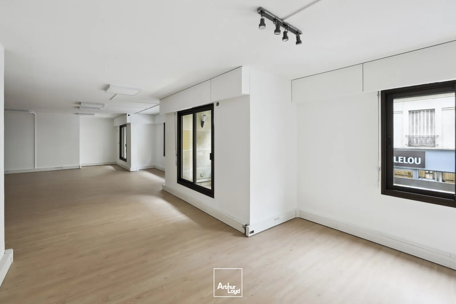 Bureaux à vendre à LEVALLOIS PERRET 92300