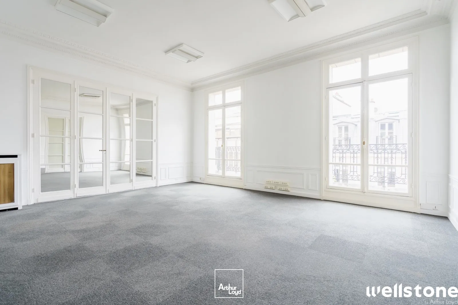 Bureaux à louer à PARIS 75008