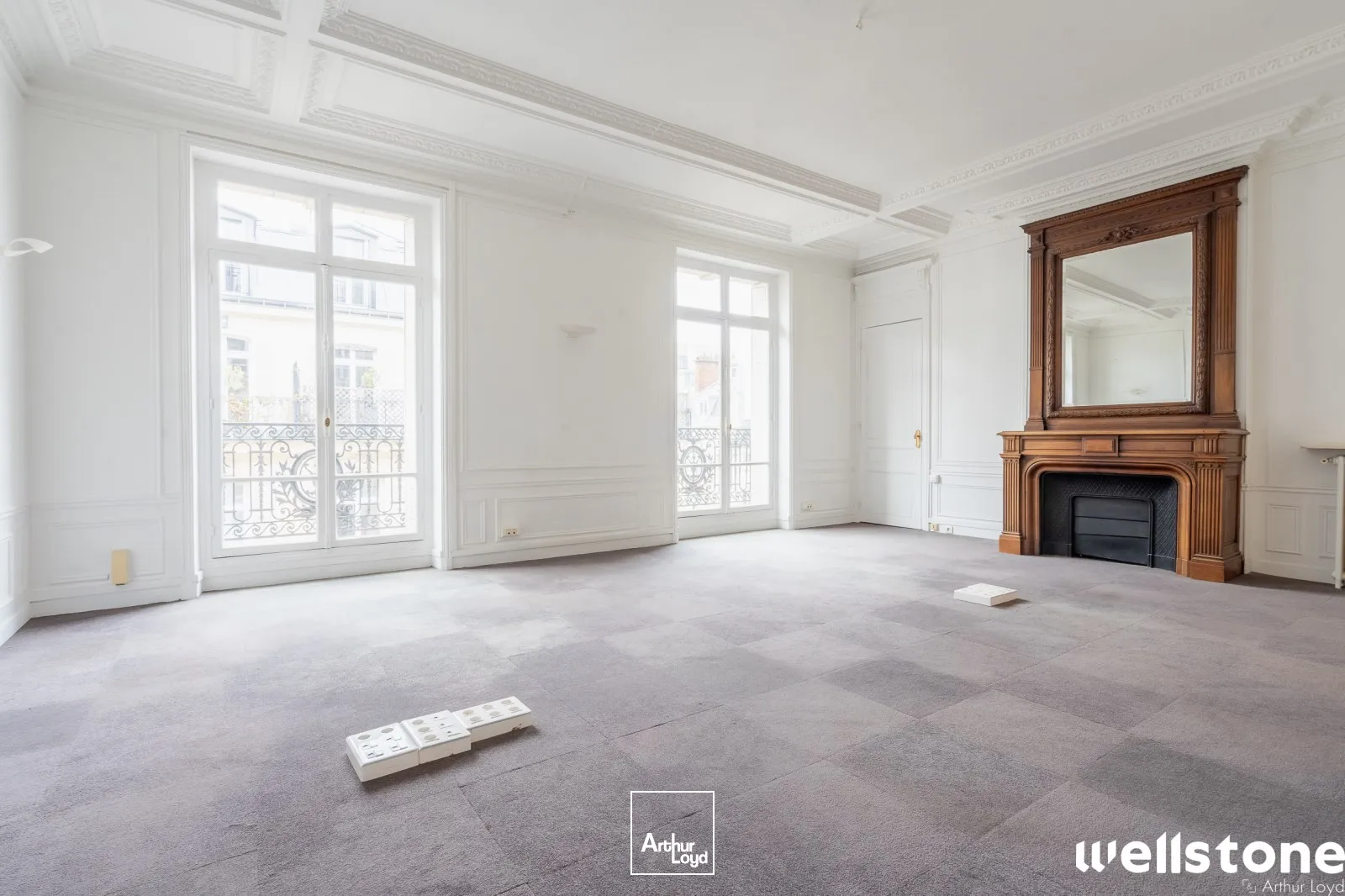 Bureaux à louer à PARIS 75008