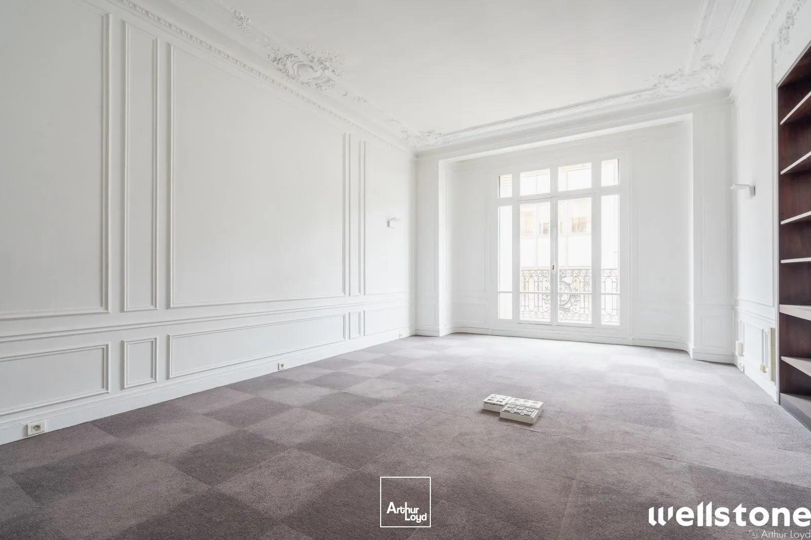 Bureaux à louer à PARIS 75008