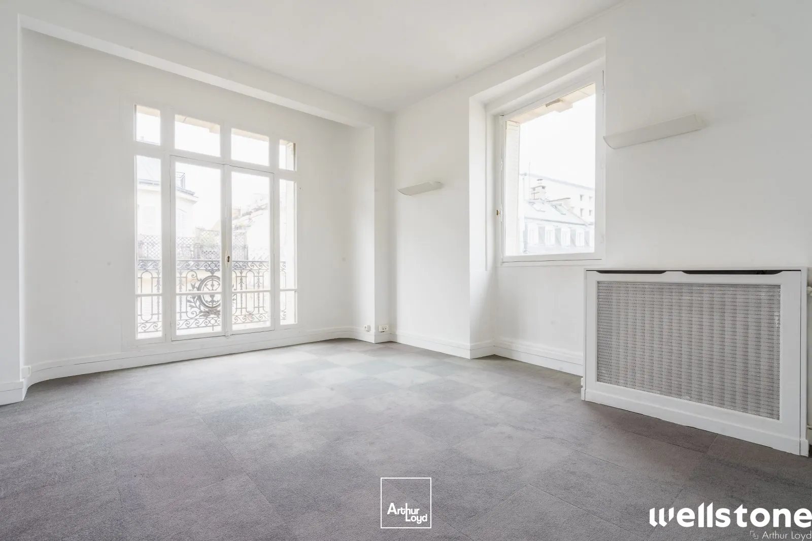 Bureaux à louer à PARIS 75008