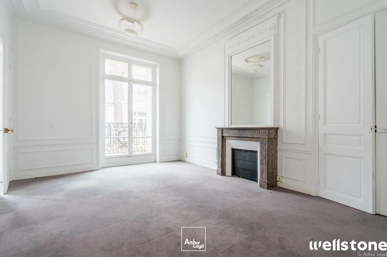 Bureaux à louer à PARIS 75008