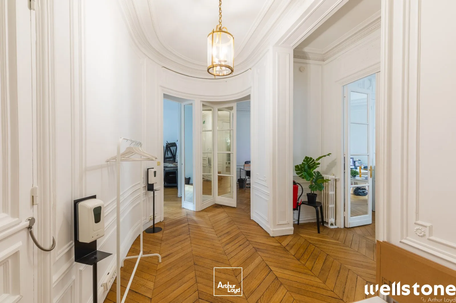 Bureaux à louer à PARIS 75008