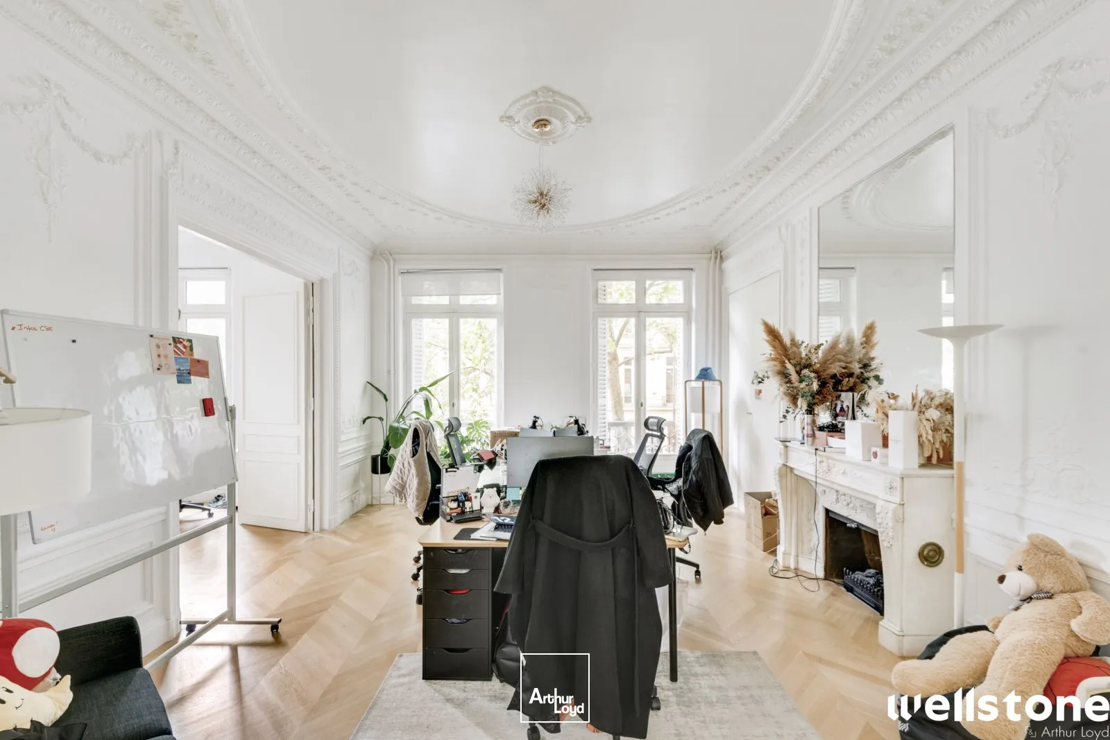 Bureaux à louer à PARIS 75008