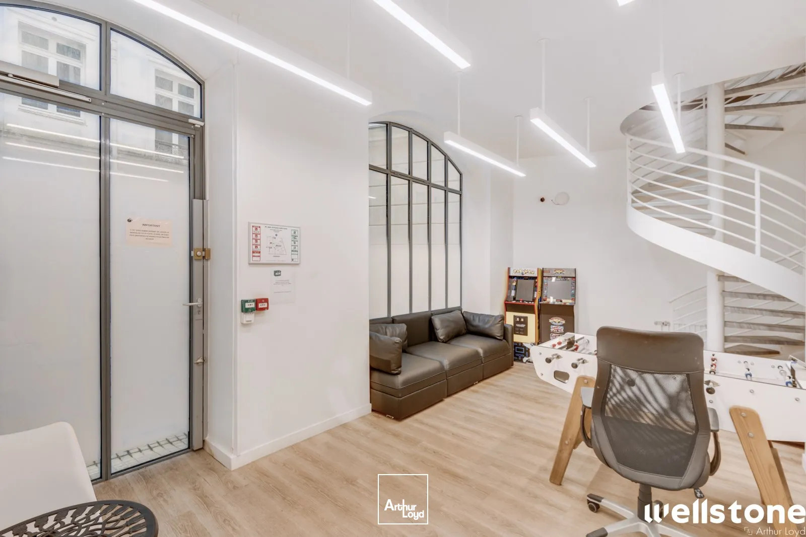 Bureaux à louer à PARIS 75008