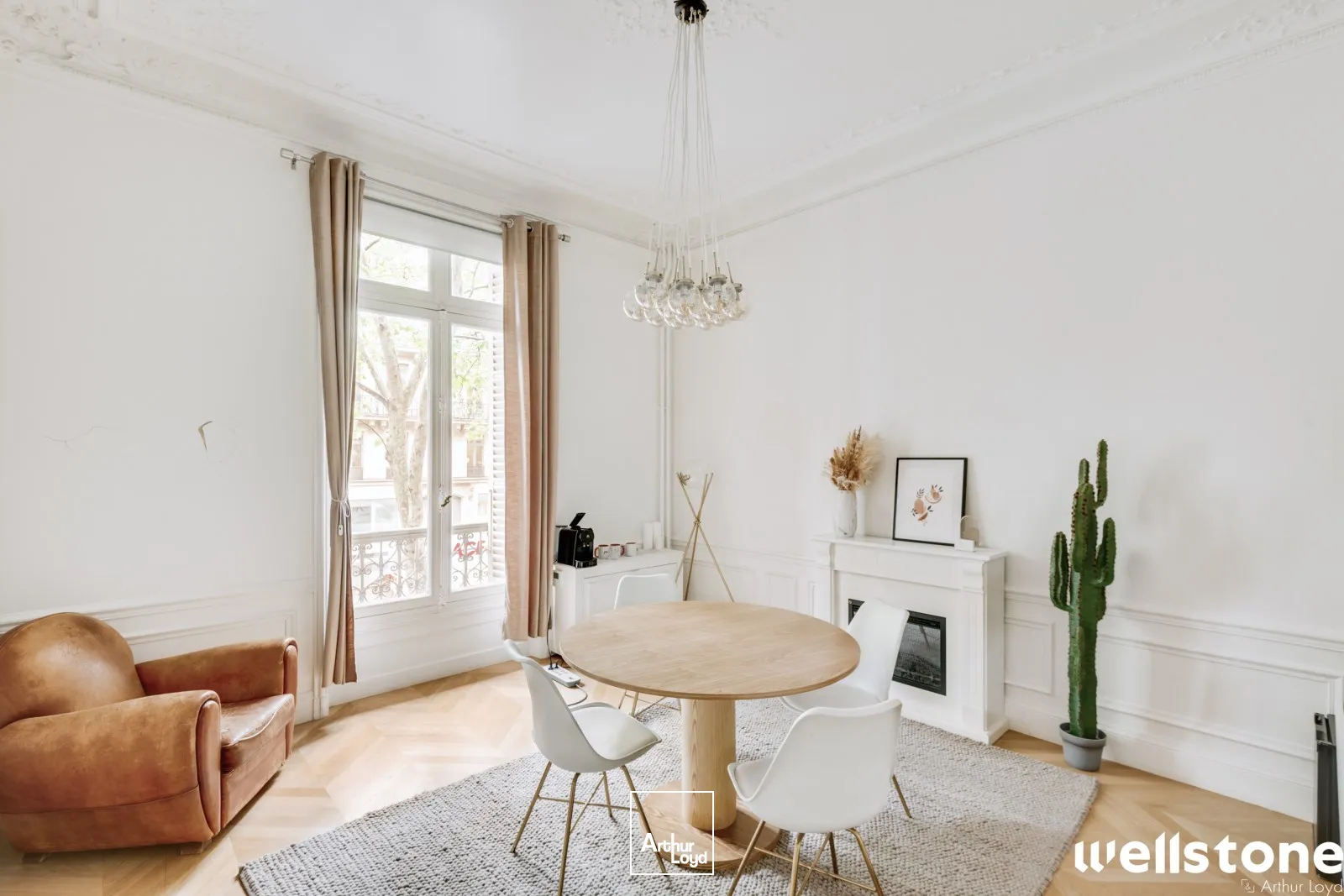 Bureaux à louer à PARIS 75008