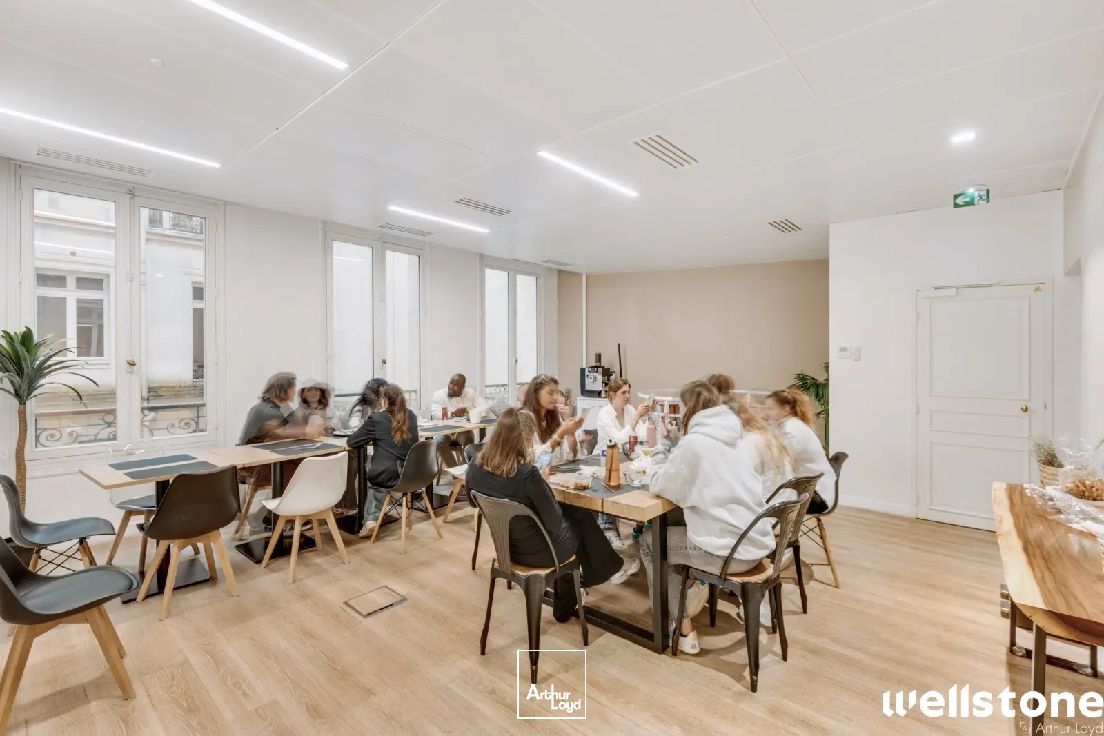 Bureaux à louer à PARIS 75008