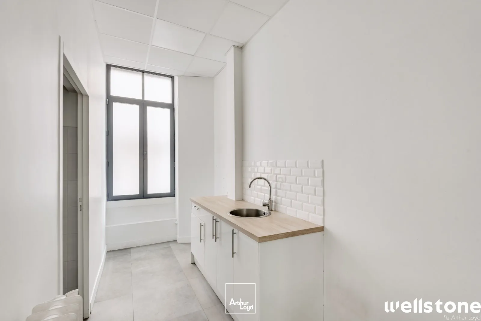 Bureaux à vendre à PARIS 75012