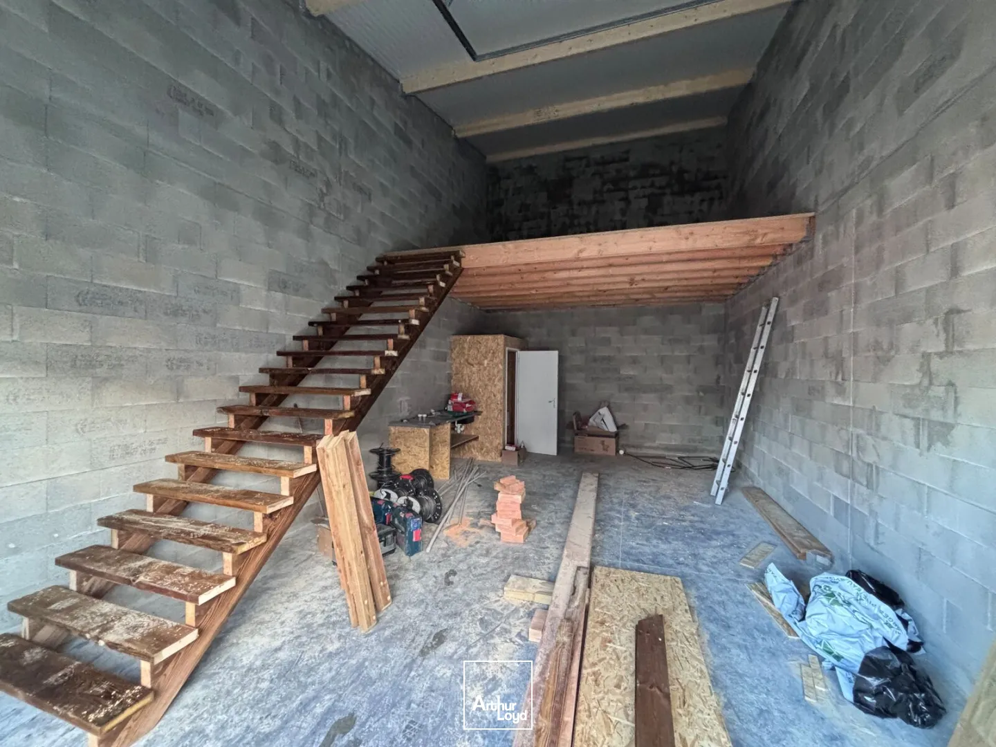 Locaux d'activité à louer à VIGNEUX DE BRETAGNE 44360