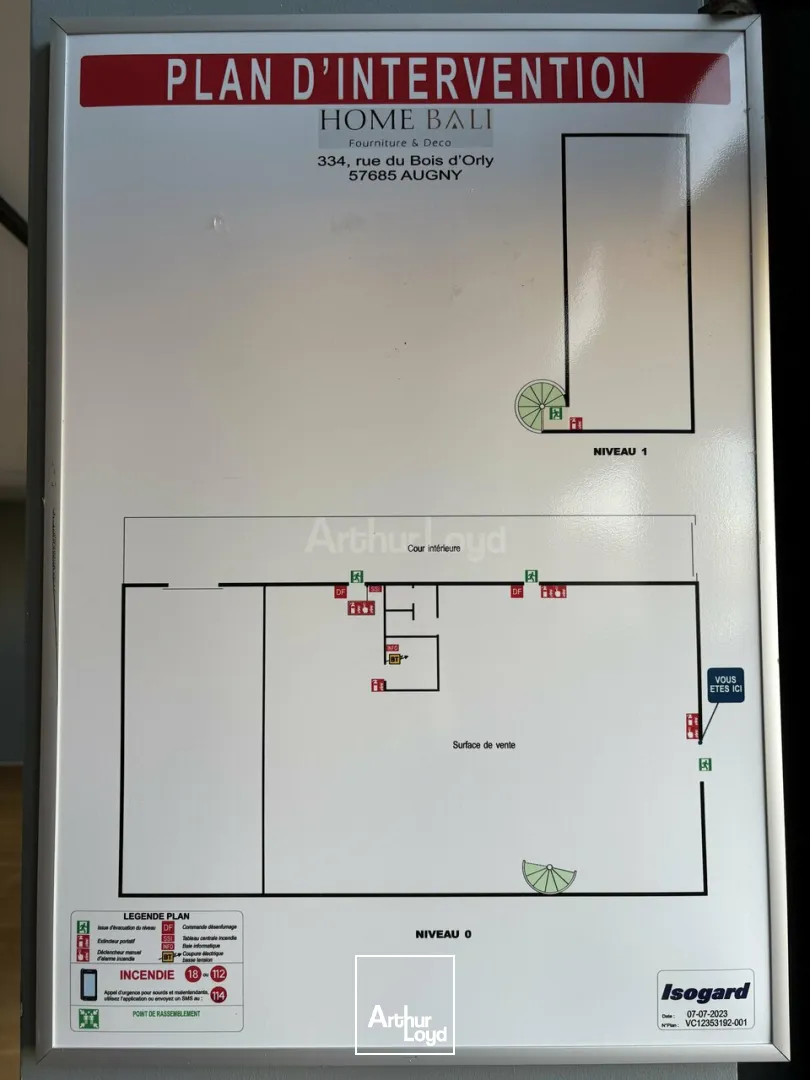 LOCAL COMMERCIAL à VENDRE de 715 m²