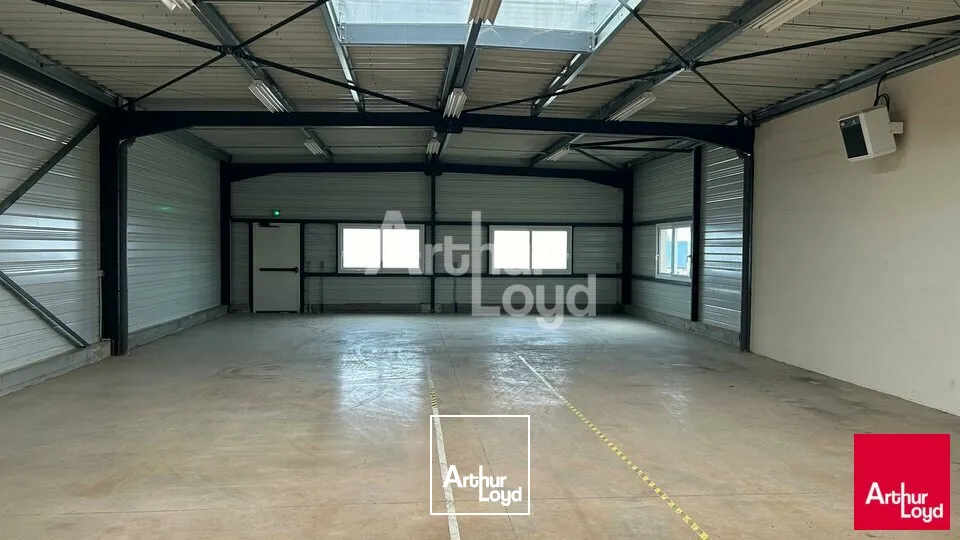 VENDÔME - LOCATION LOCAL D'ACTIVITÉ DE 488 M² - ZONE INDUSTRIELLE