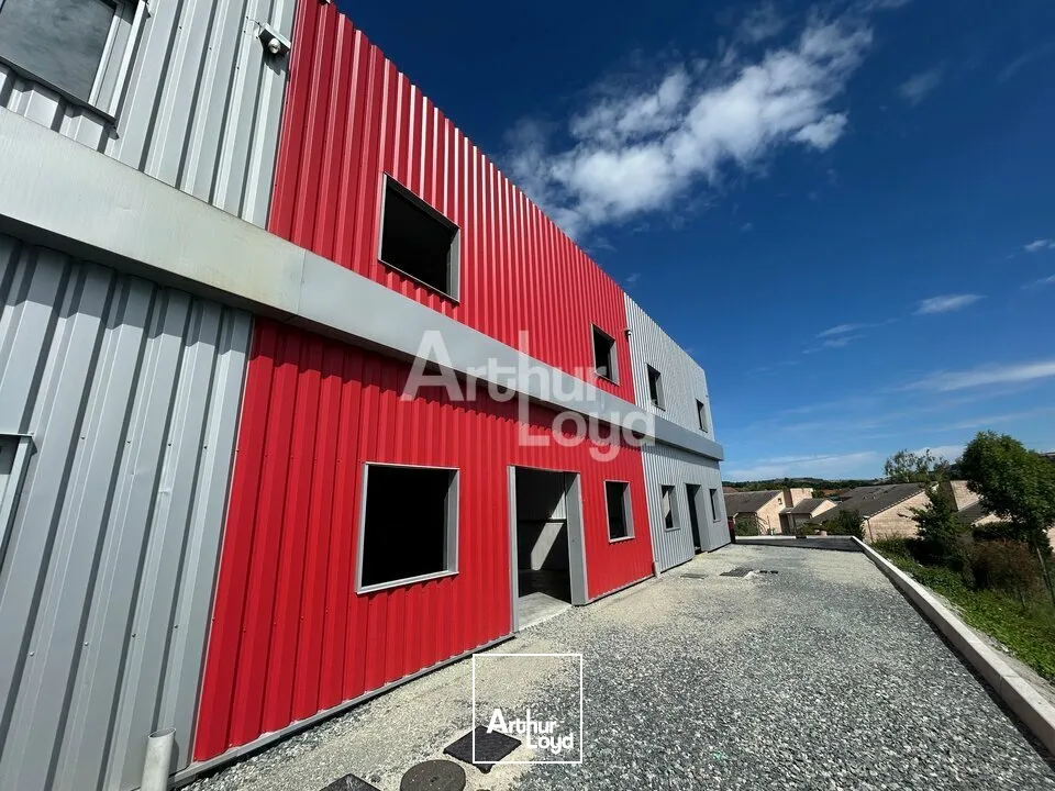 LOCAL D'ACTIVITES / DEPOT - ZA CUSSET 