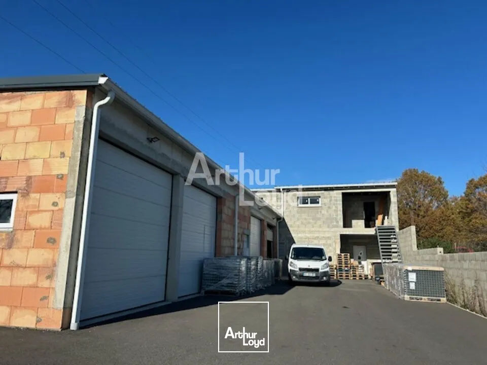 ATELIER AVEC STOCKAGE ET BUREAU - PERIPHERIE VICHY 