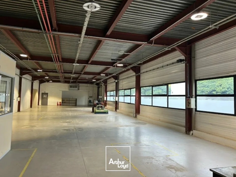 LOCAL D'ACTIVITE ET BUREAUX