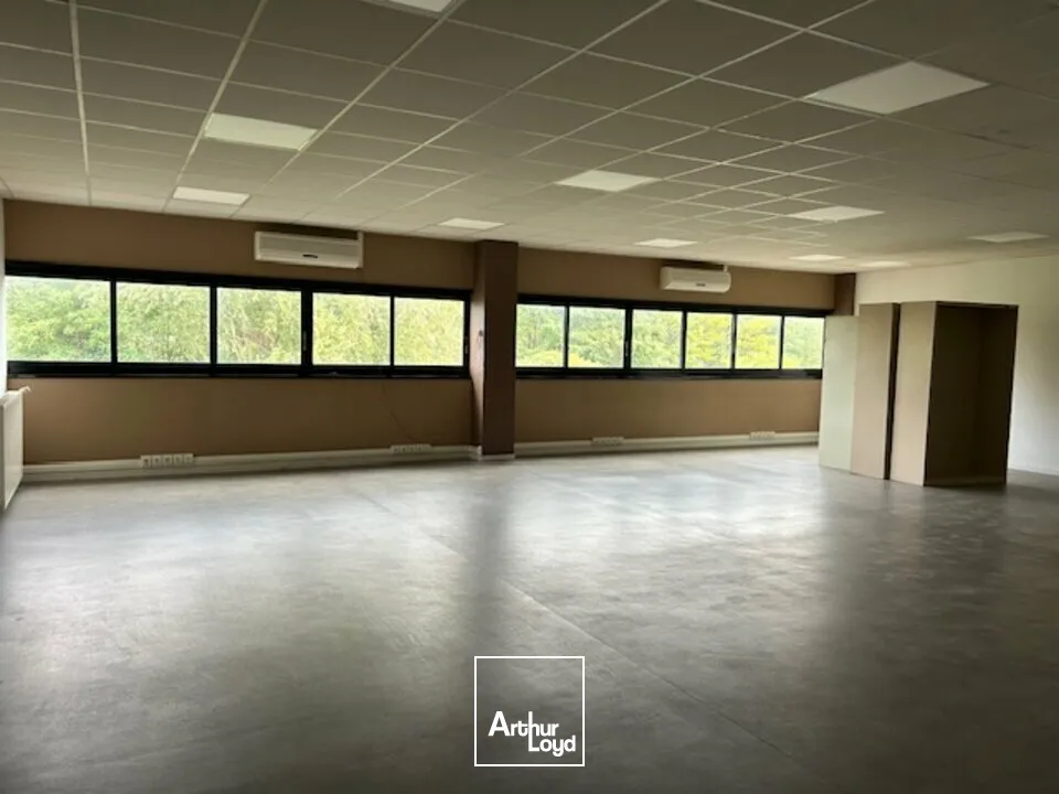 LOCAL D'ACTIVITE ET BUREAUX