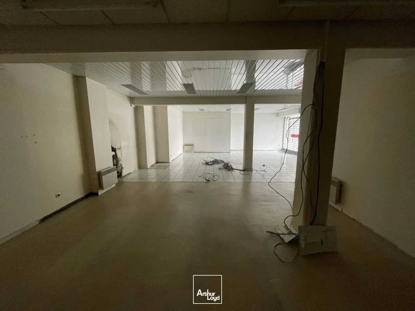 Locaux commerciaux à louer à PETIT COURONNE 76650